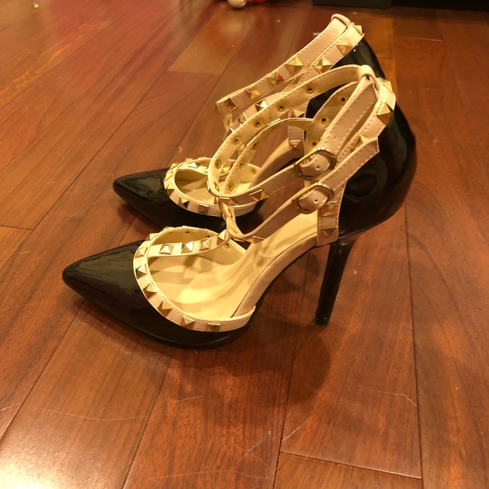 Sexy Shoes - Picture 2 of 4